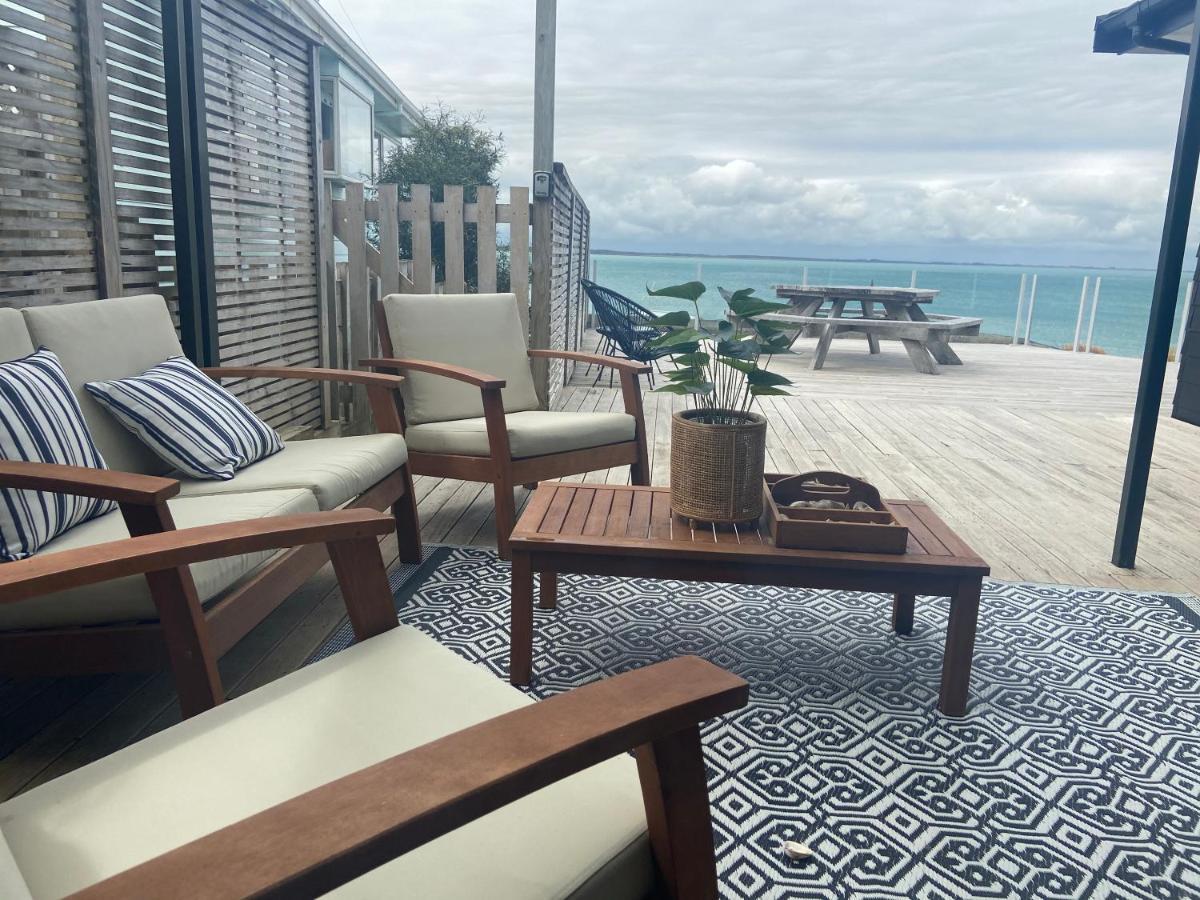 Best Waterfront Deck In Riverton Villa Bagian luar foto