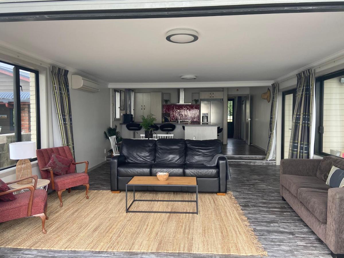 Best Waterfront Deck In Riverton Villa Bagian luar foto